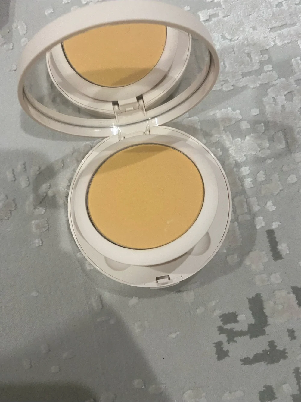 laura mercier Translucent Honey Pressed Setting Powder